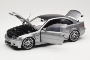 BMW M3 E46 CSL Prata Kyosho 1:18 08506S Metal - imagem 2 de 8