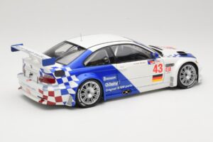 BMW M3 E46 GTR #24 D. Muller / J. Muller / H.-J. Stuck ALMS 2001 Minichamps 1:18 80430139184 Metal - imagem 3 de 8