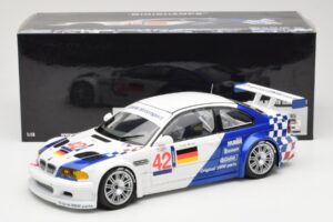 BMW M3 E46 GTR #42 J. Lehto / J. Muller ELMS 2001 Minichamps 1:18 100012192 Metal - imagem 8 de 8