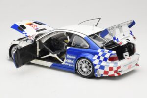 BMW M3 E46 GTR #43 D. Muller ALMS 2001 Minichamps 1:18 100012143 Metal - imagem 5 de 8