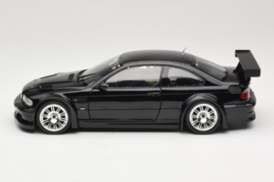 BMW M3 E46 GTR Street Preto Minichamps 1:18 100012105 Metal - imagem 4 de 8