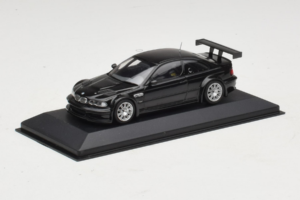 BMW M3 E46 GTR Street Preto Minichamps 1:43 BMW020 Metal - imagem 2 de 5