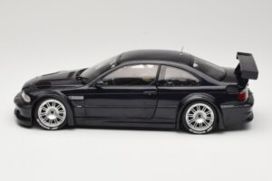 BMW M3 E46 GTR Street Carbon Black Minichamps 1:18 80430152552 Metal - imagem 4 de 8
