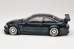 BMW M3 E46 GTR Street Emerald Green Minichamps 1:18 80430396025 Metal - imagem 4 de 8
