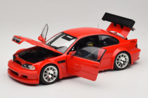 BMW M3 E46 GTR Street Vermelho Minichamps 1:18 100012101 Metal - imagem 2 de 8