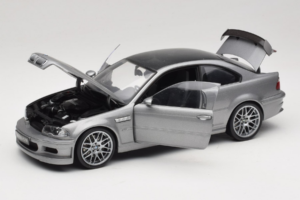 BMW M3 E46 GTR Street Cinzento Prateado Kyosho 1:18 08507S Metal - imagem 2 de 8
