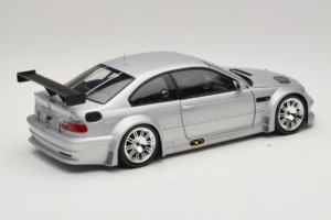 BMW M3 E46 GTR Street Prateado Minichamps 1:18 100012100 Metal - imagem 3 de 8