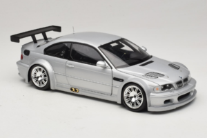 BMW M3 E46 GTR Street Prateado Minichamps 1:18 100012100 Metal - imagem 6 de 8