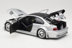 BMW M3 E46 GTR Street Prata With Carbon Roof Minichamps 1:18 100012102 Metal - imagem 5 de 8