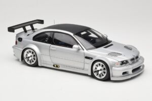BMW M3 E46 GTR Street Prata With Carbon Roof Minichamps 1:18 100012102 Metal - imagem 6 de 8