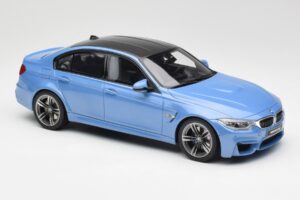 BMW M3 F80 Yas Marina Azul GT Spirit 1:18 GT055 Resina - imagem 4 de 6