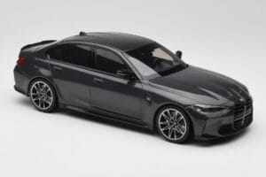 BMW M3 G80 Preto Metálico Minichamps 1:18 155020202 Metal - imagem 4 de 6