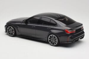 BMW M3 G80 Preto Metálico Minichamps 1:18 155020202 Metal - imagem 5 de 6