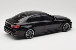 BMW M3 G80 Cinzento Metálico Minichamps 1:18 155020204 Metal - imagem 2 de 6