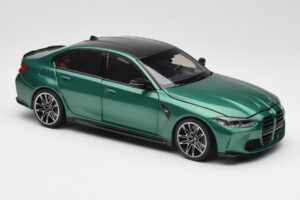 BMW M3 G80 Isle of Man Green Minichamps 1:18 113020203 Metal - imagem 6 de 8