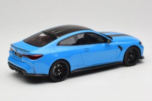 BMW M4 CS G82 Riviera Blue GT Spirit 1:18 GT511 Resina - imagem 2 de 6
