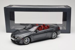 BMW M4 F83 Cabriolet Mineral Grey Paragon 1:18 80432339610 Metal - imagem 8 de 8
