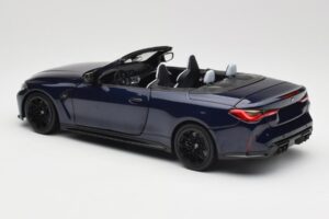 BMW M4 G82 Cabriolet Azul Metallic Minichamps 1:18 110021031 Metal - imagem 7 de 8