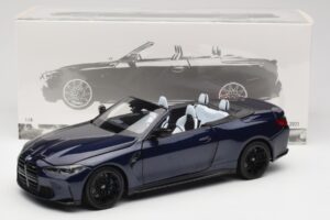 BMW M4 G82 Cabriolet Azul Metallic Minichamps 1:18 110021031 Metal - imagem 8 de 8
