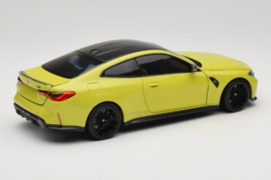 BMW M4 G82 Amarelo Edição Concessionário Minichamps 1:18 80435A51949-R1 Metal - imagem 3 de 10