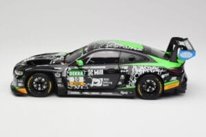 BMW M4 GT3 G82 #10 S. Green / M. Krutten Schubert Motorsport ADAC GT Masters Red Bull Ring Winner 2022 Minichamps 1:18 113222 - imagem 4 de 8