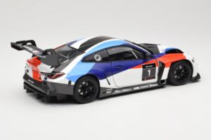BMW M4 G82 GT3 Presentation 2021 Minichamps 1:18 80435A5D002 Metal - imagem 3 de 8
