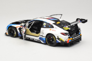 BMW M4 GT3 #46 V. Rossi / A. Farfus / M. Martin Team WRT 12 Hours of Bathurst 2023 Minichamps 1:18 113232146 Metal - imagem 5 de 8