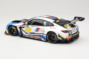 BMW M4 GT3 #46 V. Rossi / A. Farfus / M. Martin Team WRT 12 Hours of Bathurst 2023 Minichamps 1:18 113232146 Metal - imagem 7 de 8