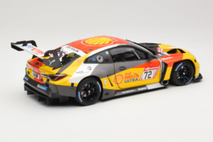 BMW M4 GT3 #72 D. Harper / M. Hesse / N. Verhagen BMW Junior Team 24 Hours of Nurburgring 2023 Minichamps 1:18 113232072 Meta - imagem 3 de 8