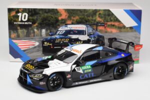 BMW M4 GT3 Walkenhorst Motorsport #10 E. Muth DTM 2022 Minichamps 1:18 113222010 Metal - imagem 8 de 8
