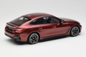 BMW M440i G26 Gran Coupe Aventurine Vermelho Otto 1:18 OT1075 Resina - imagem 2 de 6