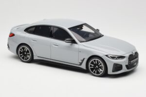 BMW M440i G26 Gran Coupe Brooklyn Cinzento Metálico Otto 1:18 OT454 Resina - imagem 4 de 6