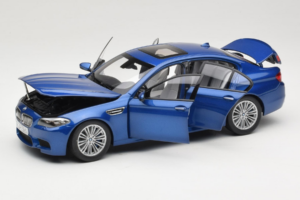 BMW M5 F10 Monte Carlo Blue Paragon 1:18 80432186352 Metal - imagem 2 de 8