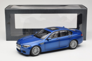 BMW M5 F10 Monte Carlo Blue Paragon 1:18 80432186352 Metal - imagem 8 de 8