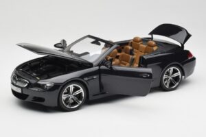 BMW M6 E64 Cabriolet Sapphire Black Kyosho 1:18 80430417424 Metal - imagem 2 de 9