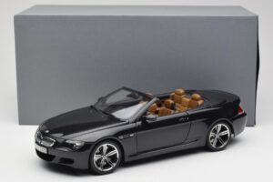 BMW M6 E64 Cabriolet Sapphire Black Kyosho 1:18 80430417424 Metal - imagem 9 de 9