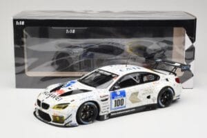 BMW M6 GT3 F13 #100 Schubert Motorsport J. Edwards / J. Klingmann 24h Nurburgring 2016 Minichamps 1:18 155162611 Metal - imagem 6 de 6
