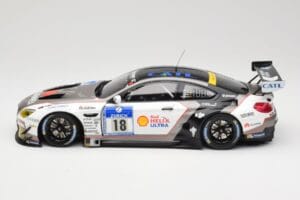 BMW M6 GT3 F13 #18 Schubert Motorsport A. Farfus / J. Krohn 24h Nurburgring 2016 Minichamps 1:18 155162618 Metal - imagem 3 de 6