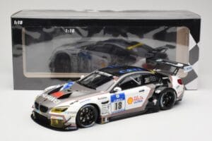 BMW M6 GT3 F13 #18 Schubert Motorsport A. Farfus / J. Krohn 24h Nurburgring 2016 Minichamps 1:18 155162618 Metal - imagem 6 de 6