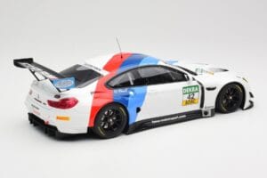 BMW M6 GT3 F13 #42 BMW Team Schnitzer R. Collard / P. Eng ADAC GT Masters Oschersleben 2017 Minichamps 1:18 155172652 Metal - imagem 2 de 6