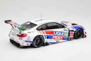 BMW M6 GT3 F13 #96 Turner Motorsport B. Auberlen / R. Foley Class Winner Petit Le Mans 2019 Minichamps 1:18 153192696 Metal - imagem 2 de 6