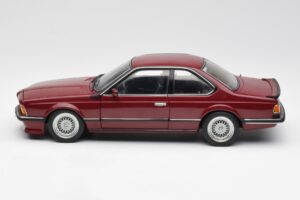 BMW M635 CSi E24 Karmin Vermelho AUTOart 1:18 70528 Metal - imagem 4 de 8