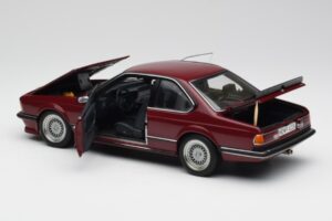 BMW M635 CSi E24 Karmin Vermelho AUTOart 1:18 70528 Metal - imagem 5 de 8