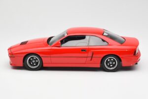 BMW M8 E31 Prototype Vermelho Schuco 1:18 450020900 Metal - imagem 3 de 6