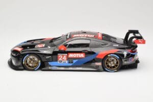 BMW M8 GTE RLL Racing #24 J. Edwards / J. Krohn IMSA GP Road Atlanta 2020 Minichamps 1:18 155202994 Metal - imagem 3 de 6