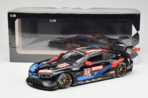 BMW M8 GTE RLL Racing #24 J. Edwards / J. Krohn IMSA GP Road Atlanta 2020 Minichamps 1:18 155202994 Metal - imagem 6 de 6