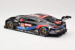 BMW M8 GTE RLL Racing #24 J. Krohn / J. Edwards Class Winners 24 Hours of Daytona 2020 Minichamps 1:18 155202924 Metal - imagem 5 de 6
