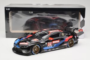 BMW M8 GTE RLL Racing #24 J. Krohn / J. Edwards Class Winners 24 Hours of Daytona 2020 Minichamps 1:18 155202924 Metal - imagem 6 de 6