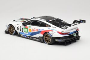 BMW M8 GTE #81 Team MTEK M. Tomczyk / N. Catsburg / N. Yelloly 24 Hours of Le Mans 2018 Minichamps 1:18 155182981 Metal - imagem 5 de 6