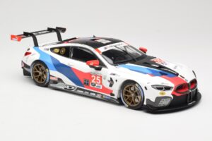 BMW M8 GTE Team RLL #25 C. De Phillippi / A. Farfus Class Winners 24 Hours of Daytona 2019 Minichamps 1:18 155192925 Metal - imagem 4 de 6